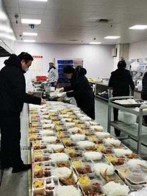 青岛西海岸新区56家餐饮企业联手搭建配餐平台力助企业复工